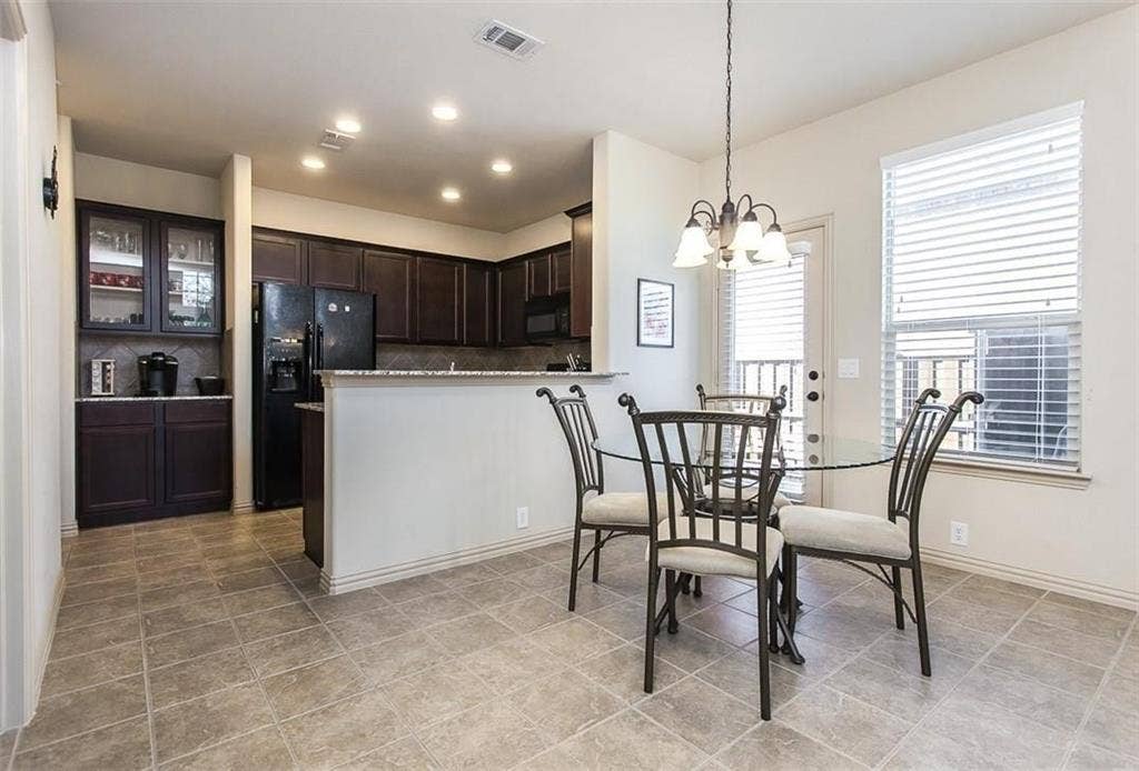 867 Llano Drive, Allen, TX 75013 867 Llano Drive, Allen, TX 75013