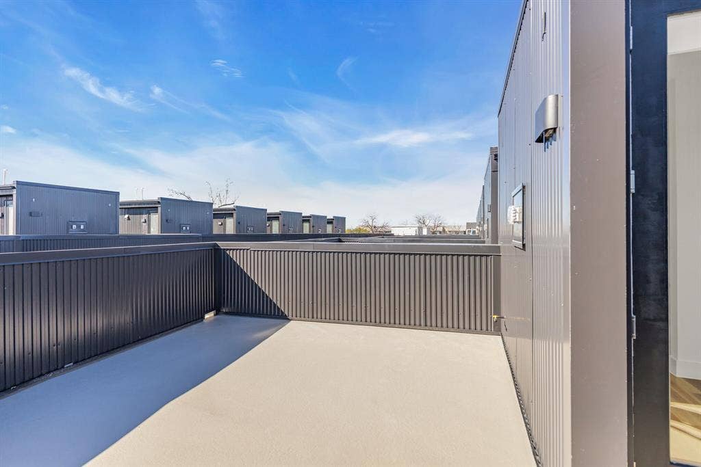 426 W 9th Street, Dallas, TX 75208 426 W 9th Street, Dallas, TX 75208