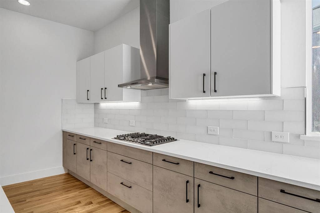 426 W 9th Street, Dallas, TX 75208 426 W 9th Street, Dallas, TX 75208
