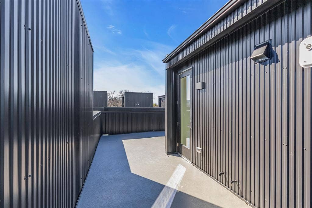 426 W 9th Street, Dallas, TX 75208 426 W 9th Street, Dallas, TX 75208
