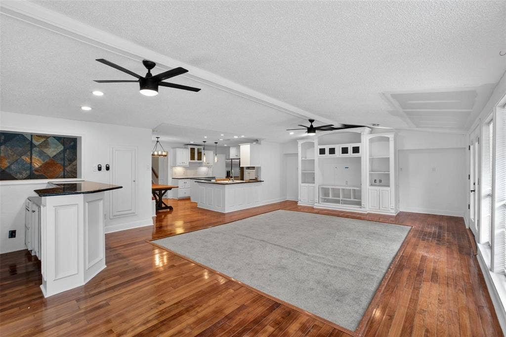 9551 Highedge Drive, Dallas, TX 75238 9551 Highedge Drive, Dallas, TX 75238