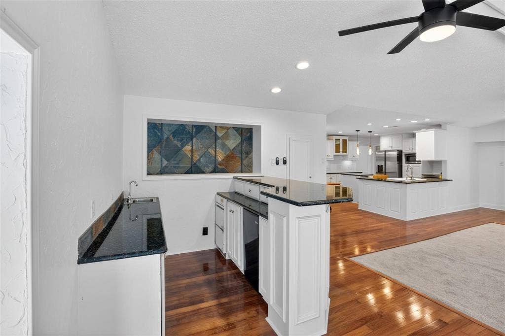 9551 Highedge Drive, Dallas, TX 75238 9551 Highedge Drive, Dallas, TX 75238
