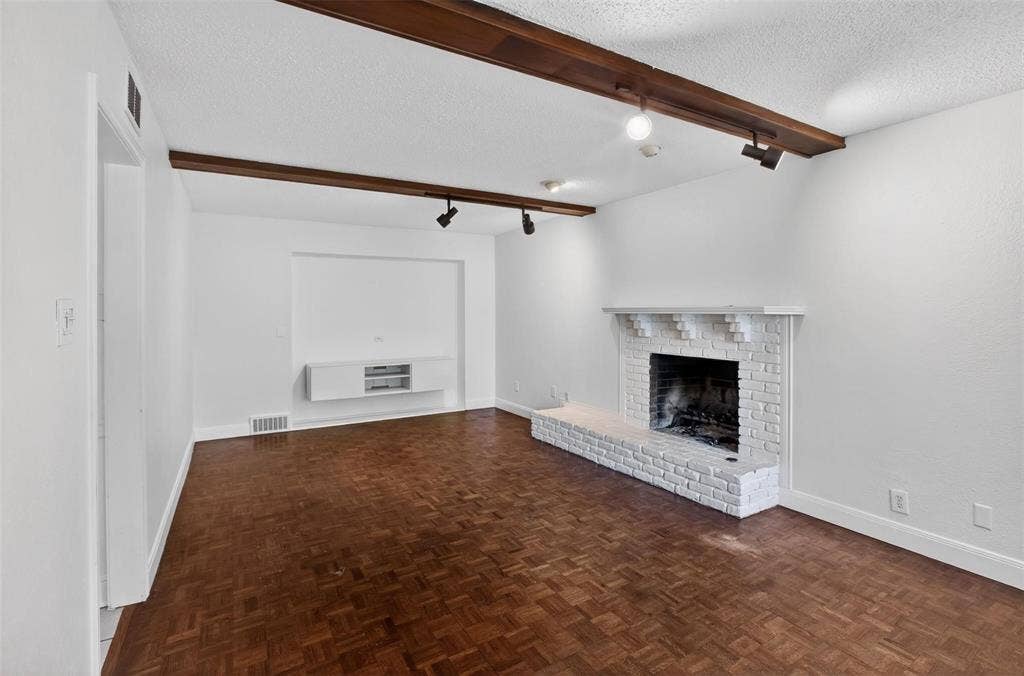9551 Highedge Drive, Dallas, TX 75238 9551 Highedge Drive, Dallas, TX 75238