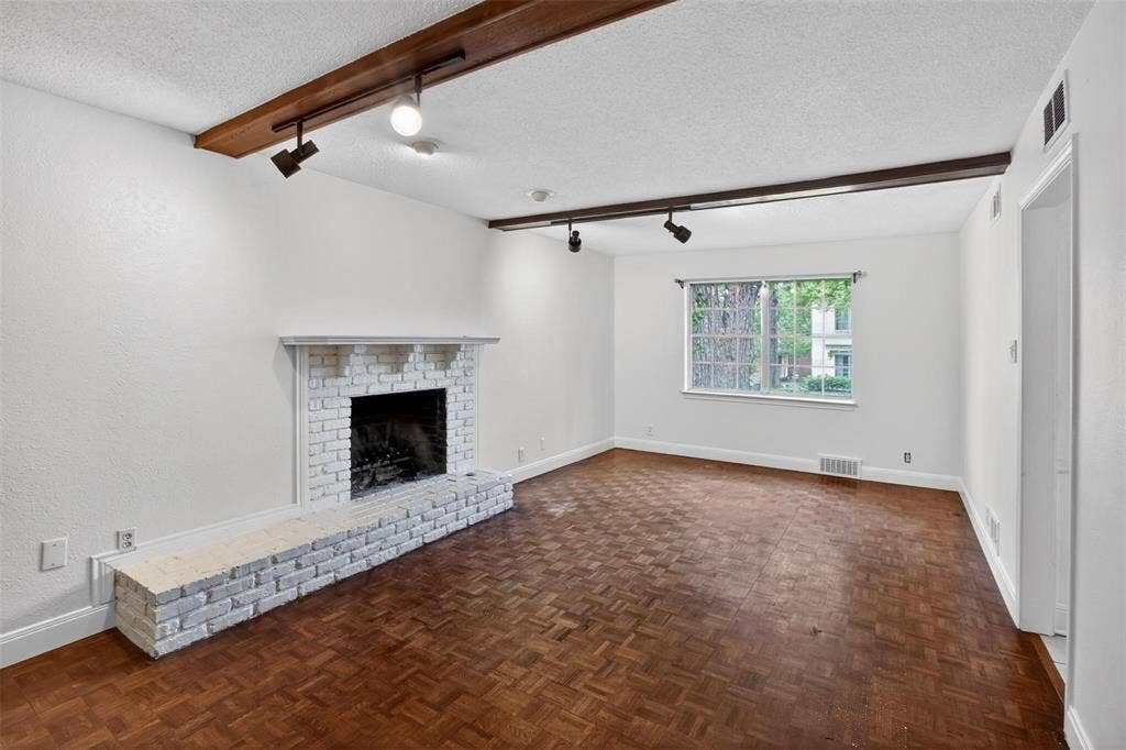 9551 Highedge Drive, Dallas, TX 75238 9551 Highedge Drive, Dallas, TX 75238