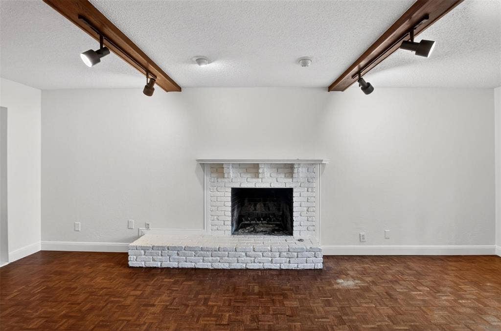 9551 Highedge Drive, Dallas, TX 75238 9551 Highedge Drive, Dallas, TX 75238