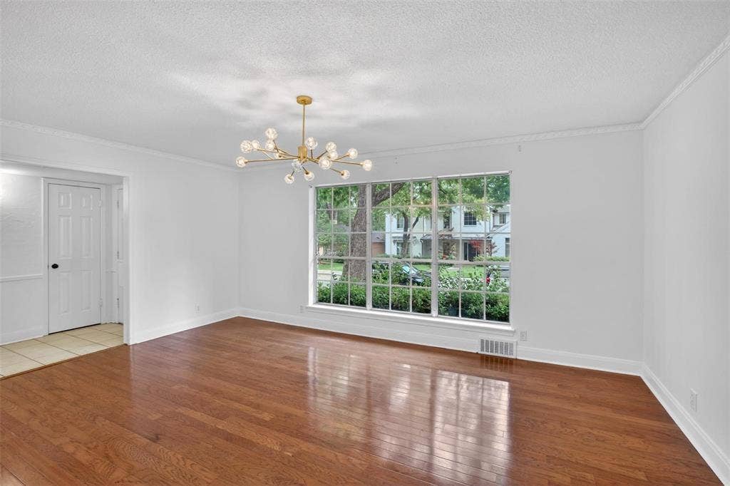9551 Highedge Drive, Dallas, TX 75238 9551 Highedge Drive, Dallas, TX 75238