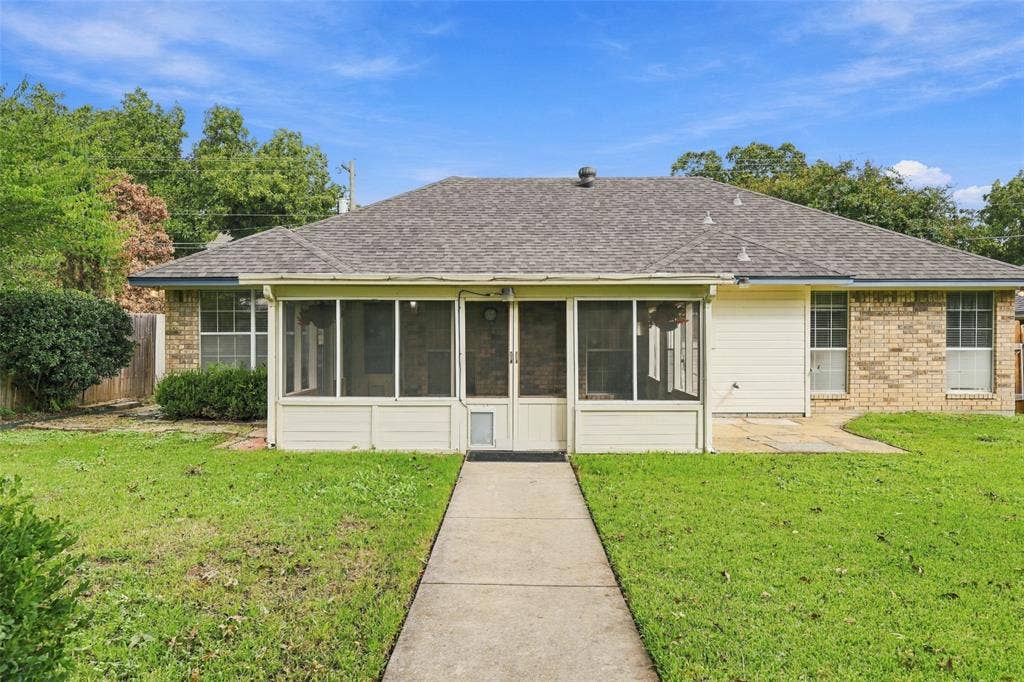 411 W Spring Street, Weatherford, TX 76086