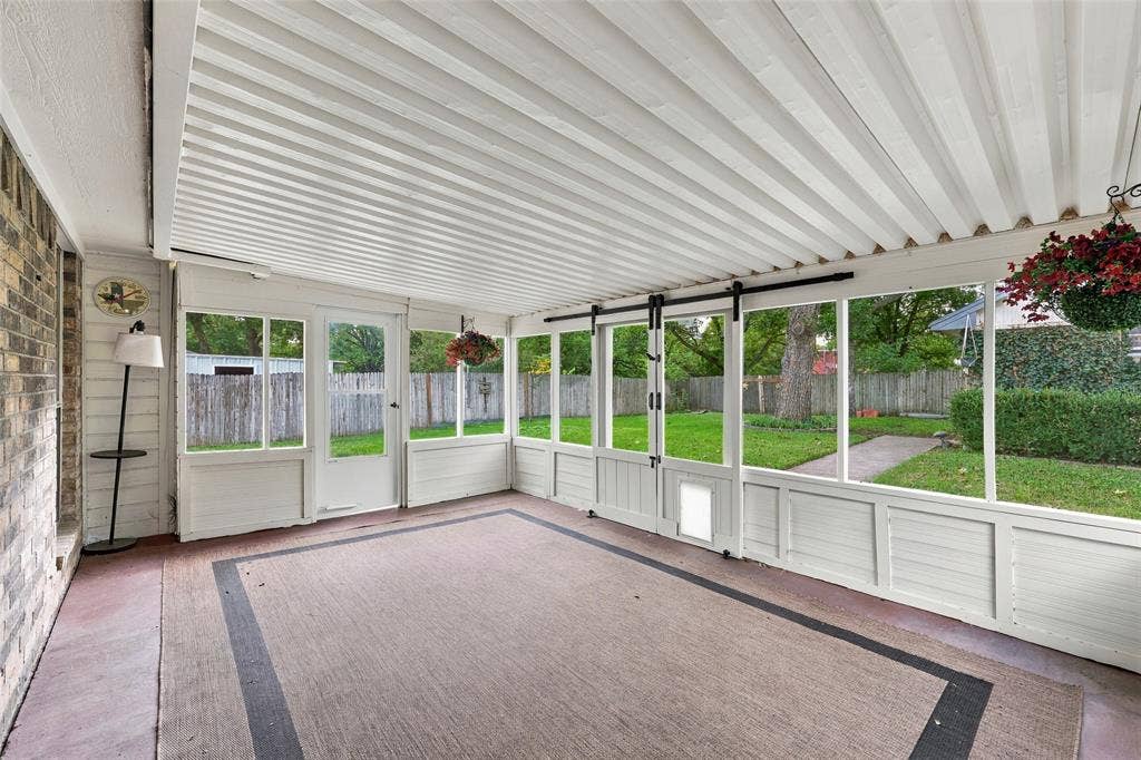 411 W Spring Street, Weatherford, TX 76086
