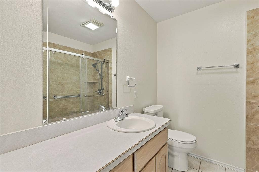 411 W Spring Street, Weatherford, TX 76086