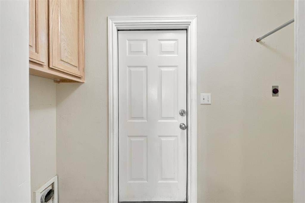 411 W Spring Street, Weatherford, TX 76086