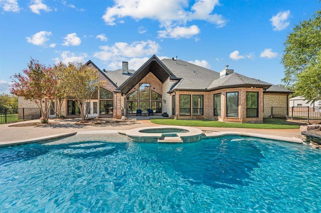 1000 Simmons Road, Flower Mound, TX 75022