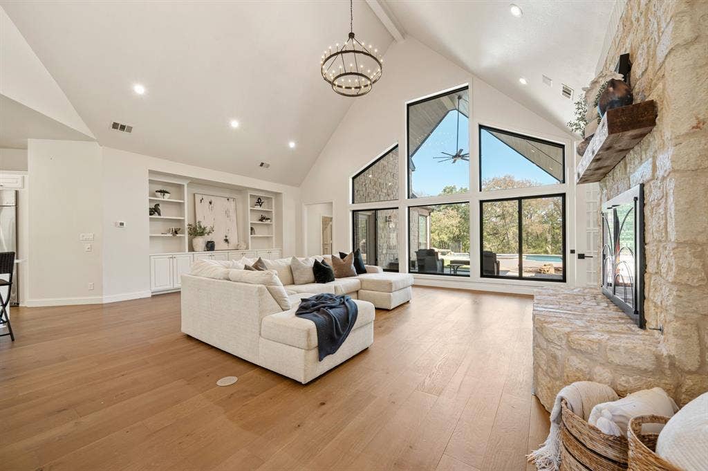 1000 Simmons Road, Flower Mound, TX 75022