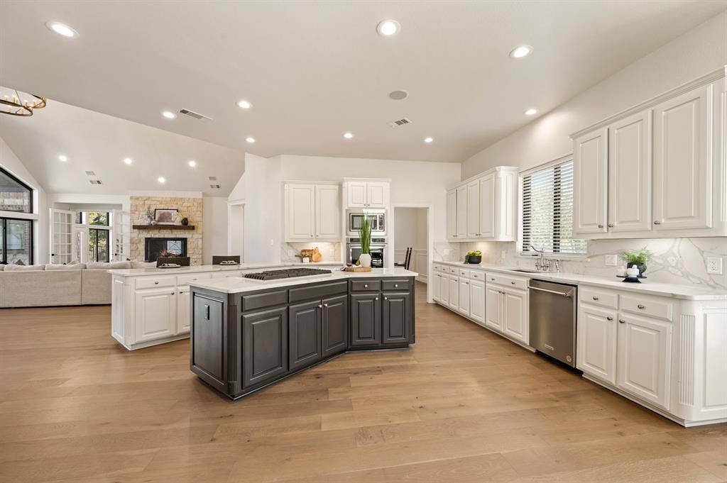 1000 Simmons Road, Flower Mound, TX 75022