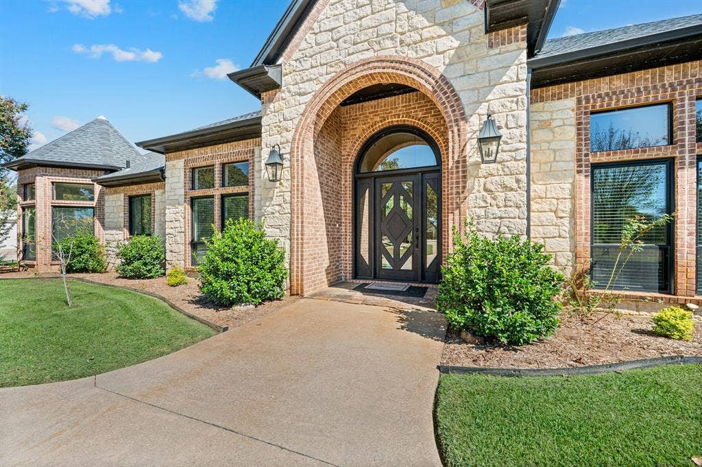 1000 Simmons Road, Flower Mound, TX 75022