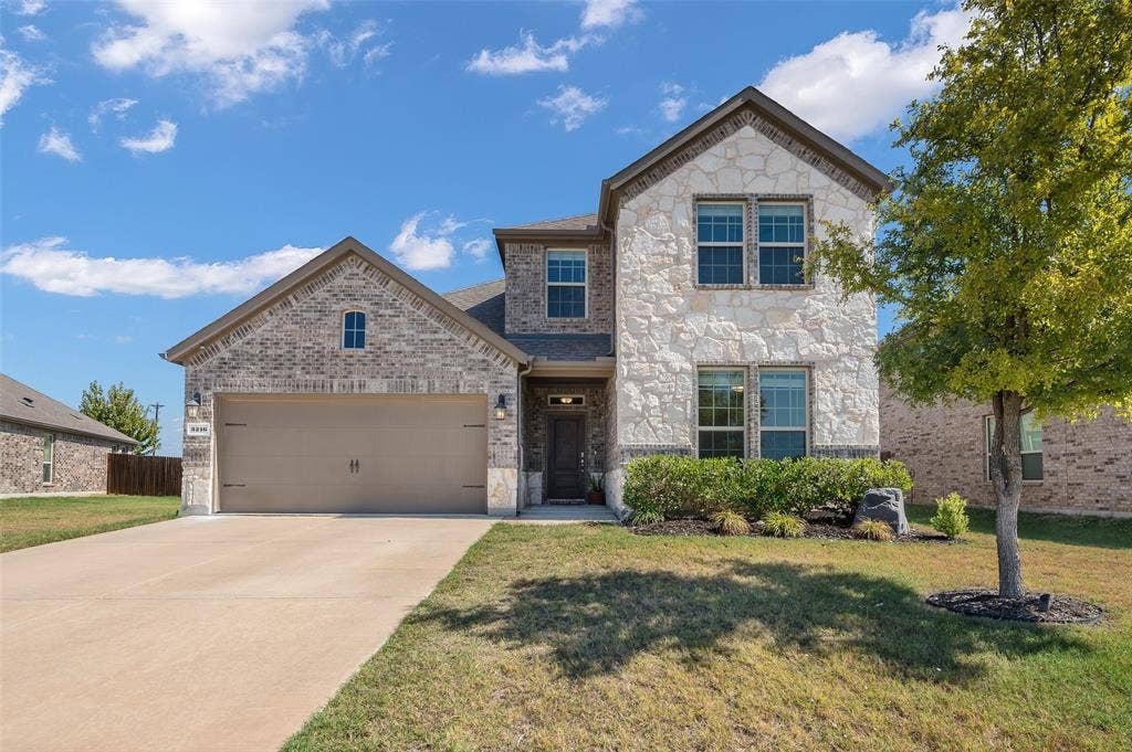 3216 Quartz Road, Aubrey, TX 76227