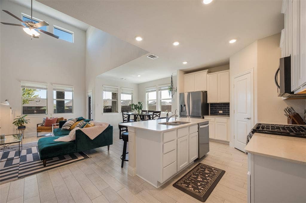 3216 Quartz Road, Aubrey, TX 76227