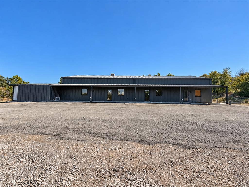 2524 Azle Highway, Weatherford, TX 76085 2524 Azle Highway, Weatherford, TX 76085