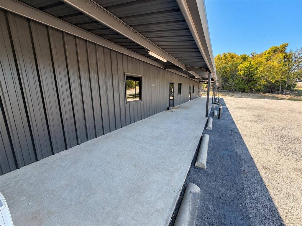 2524 Azle Highway, Weatherford, TX 76085 2524 Azle Highway, Weatherford, TX 76085