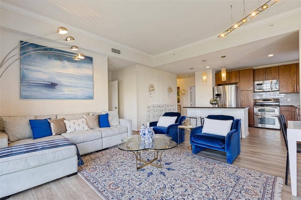 3225 Turtle Creek Boulevard, #548, Dallas, TX 75219