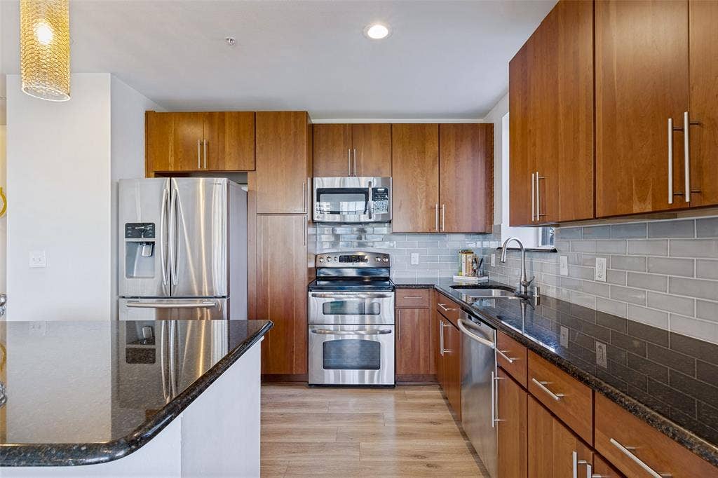 3225 Turtle Creek Boulevard, #548, Dallas, TX 75219