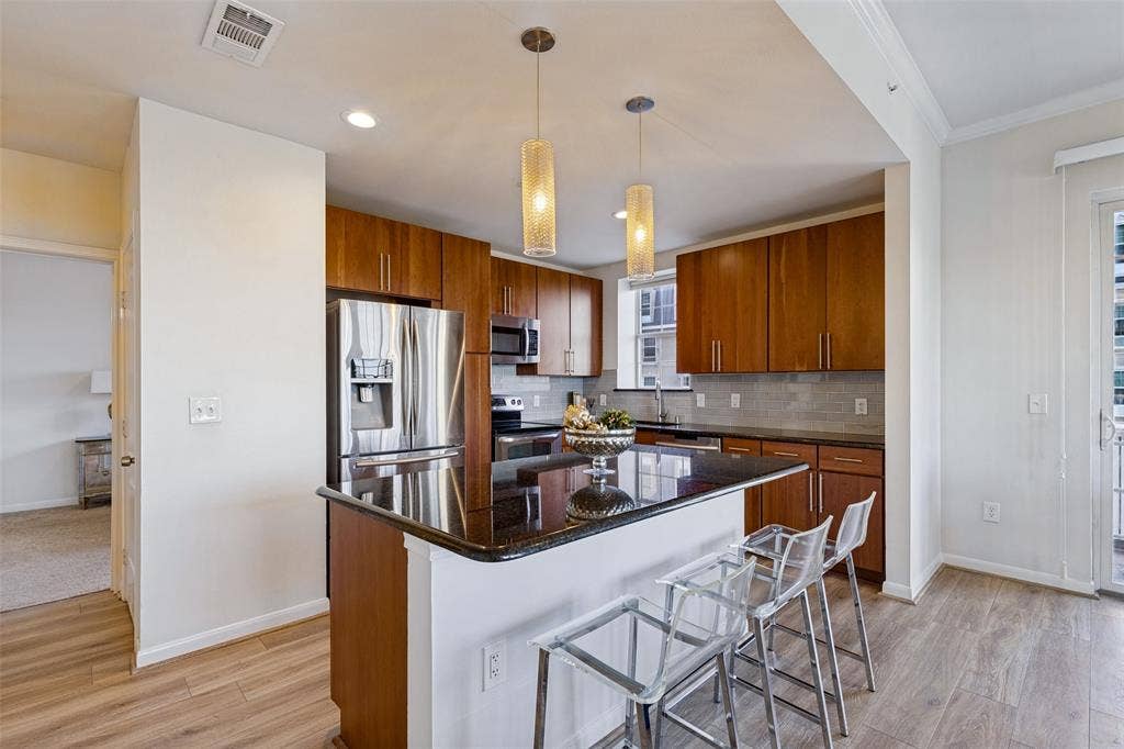 3225 Turtle Creek Boulevard, #548, Dallas, TX 75219