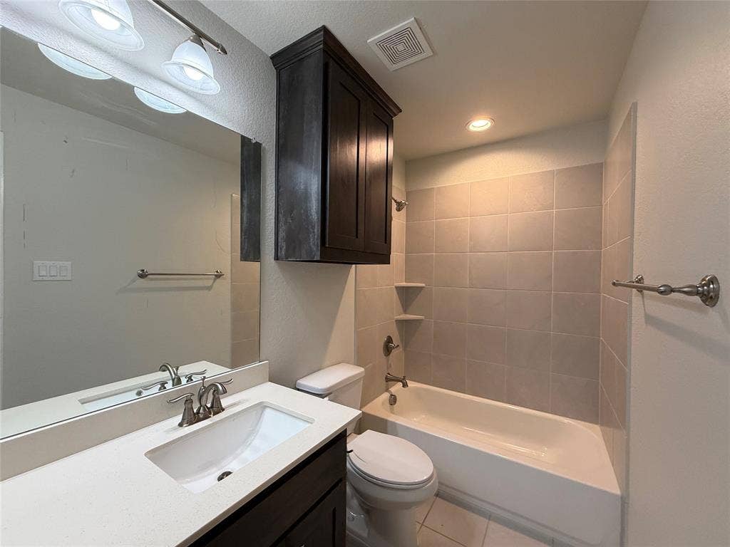 1505 Hudson Drive, Ennis, TX 75119 1505 Hudson Drive, Ennis, TX 75119