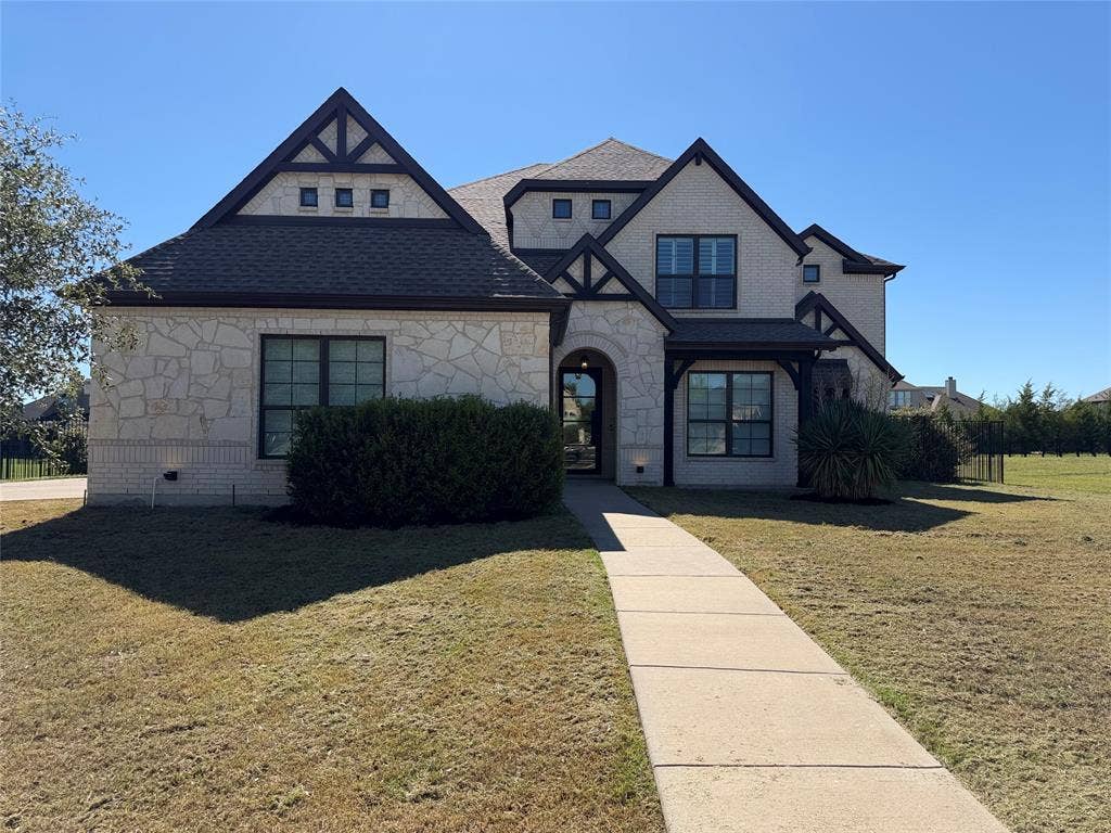 1505 Hudson Drive, Ennis, TX 75119 1505 Hudson Drive, Ennis, TX 75119