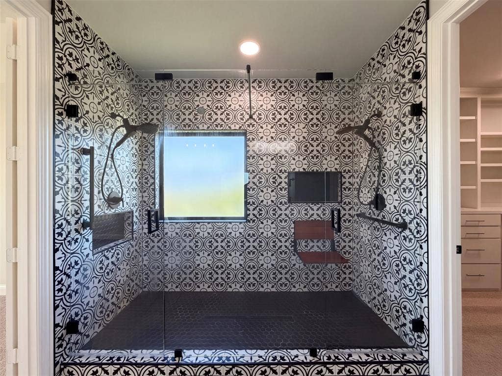 1505 Hudson Drive, Ennis, TX 75119 1505 Hudson Drive, Ennis, TX 75119