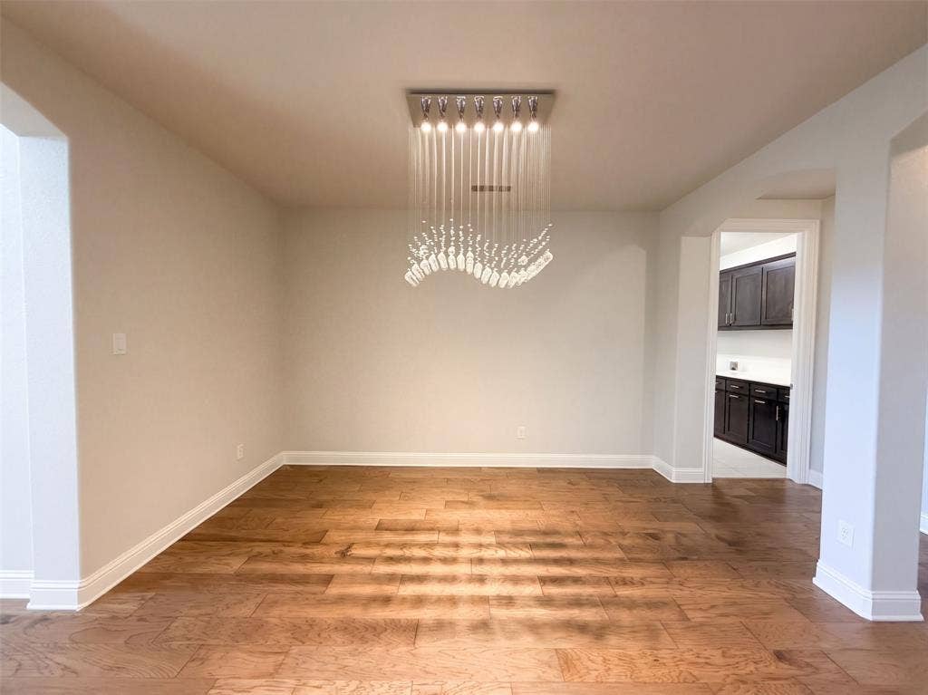 1505 Hudson Drive, Ennis, TX 75119 1505 Hudson Drive, Ennis, TX 75119