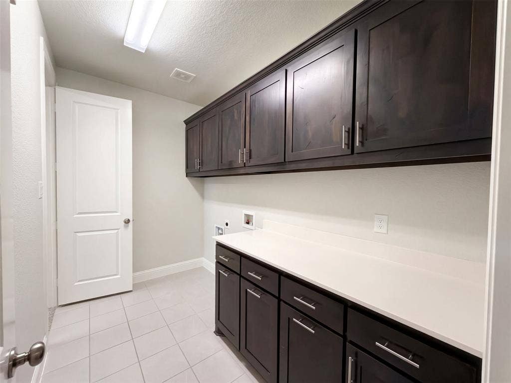 1505 Hudson Drive, Ennis, TX 75119 1505 Hudson Drive, Ennis, TX 75119