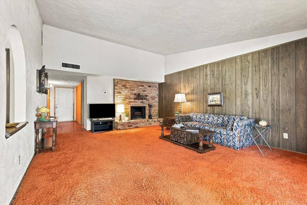 738 Timberdale Street, Grand Prairie, TX 75052 738 Timberdale Street, Grand Prairie, TX 75052
