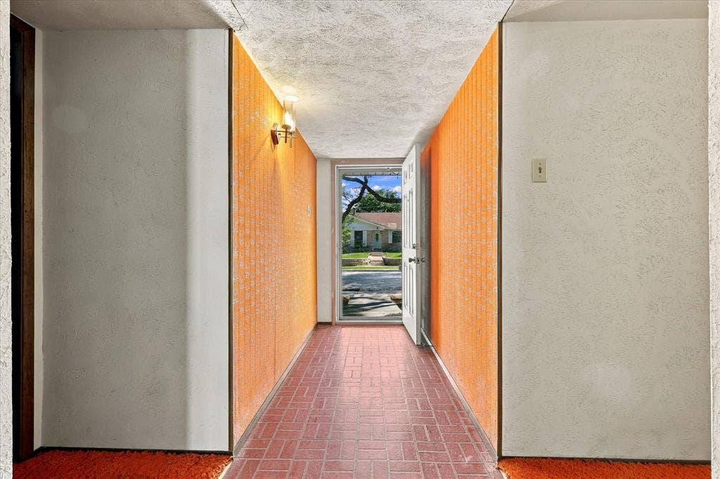 738 Timberdale Street, Grand Prairie, TX 75052 738 Timberdale Street, Grand Prairie, TX 75052