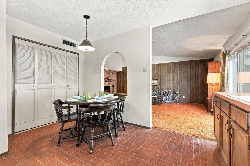 738 Timberdale Street, Grand Prairie, TX 75052 738 Timberdale Street, Grand Prairie, TX 75052