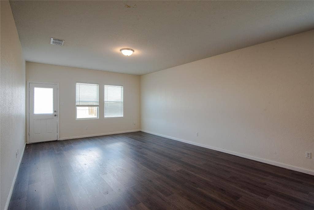 6427 Bishop Drive, Forney, TX 75126 6427 Bishop Drive, Forney, TX 75126