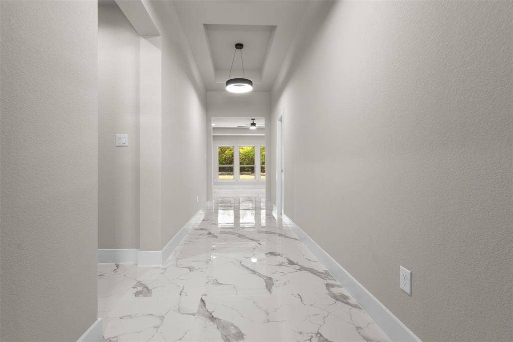 1594 E Springcrest Circle, Lancaster, TX 75134
