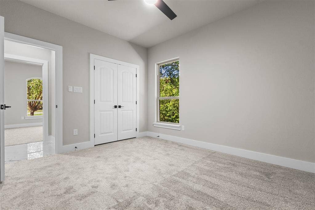 1594 E Springcrest Circle, Lancaster, TX 75134