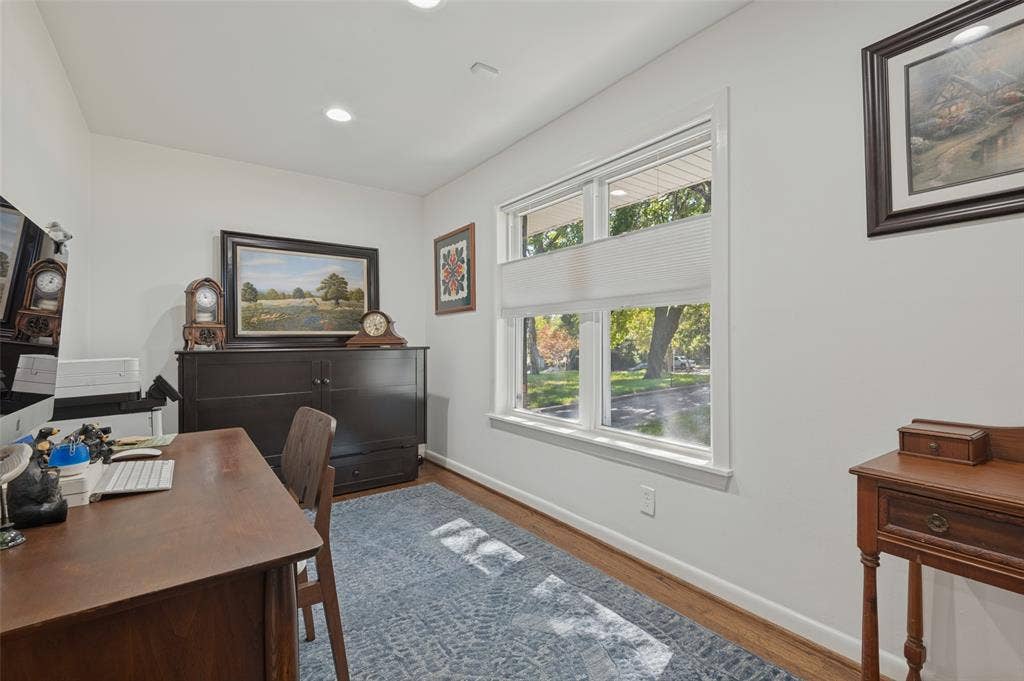 447 W Colorado Boulevard, Dallas, TX 75208 447 W Colorado Boulevard, Dallas, TX 75208