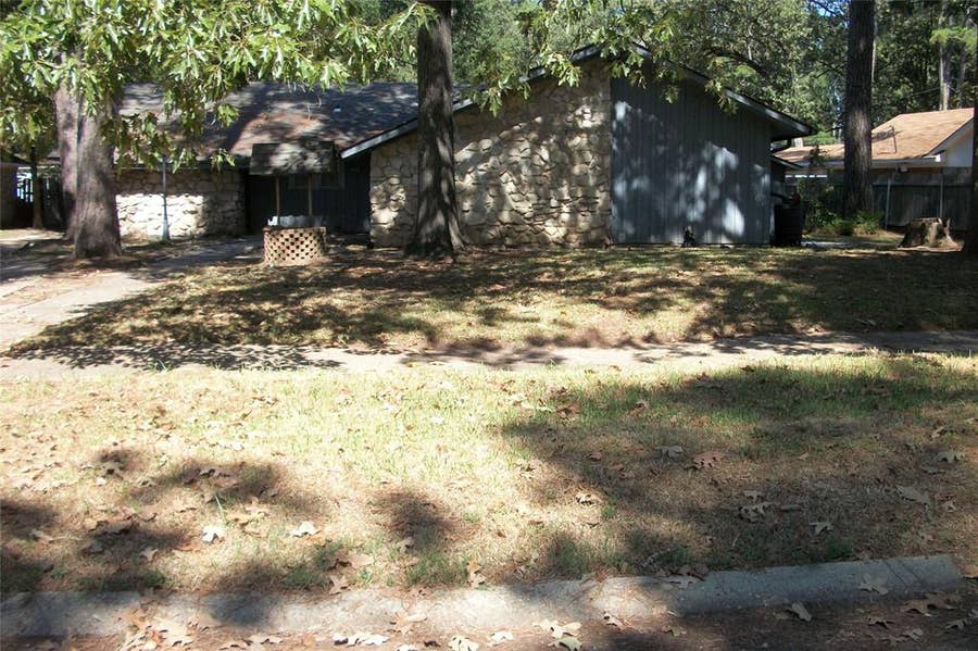 Property photo for 628 Albemarle Drive, Shreveport, LA