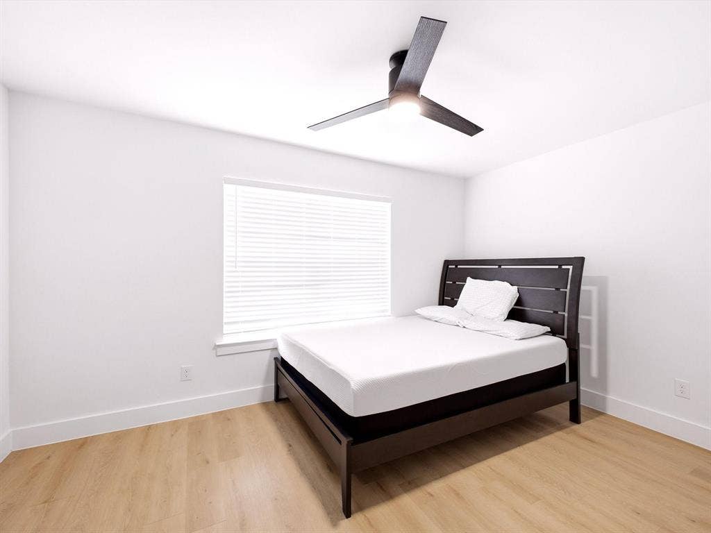 2404 Anderson Street, Dallas, TX 75215 2404 Anderson Street, Dallas, TX 75215