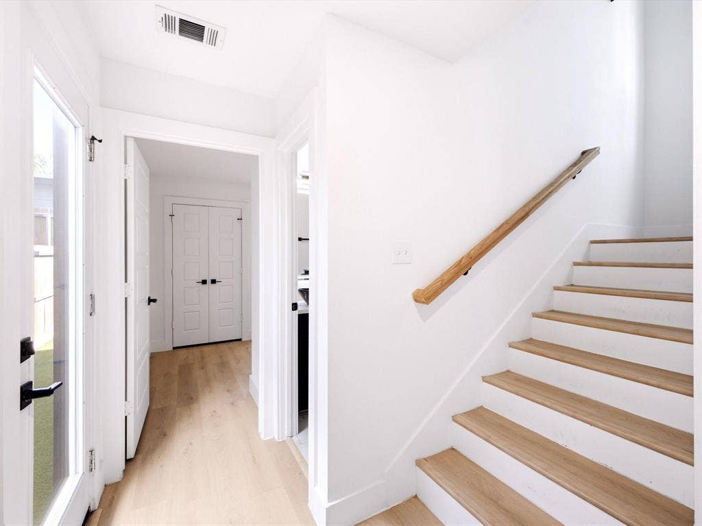 2404 Anderson Street, Dallas, TX 75215 2404 Anderson Street, Dallas, TX 75215