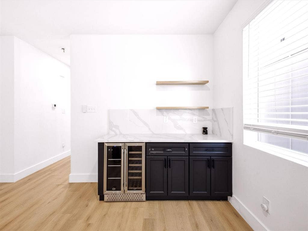 2404 Anderson Street, Dallas, TX 75215 2404 Anderson Street, Dallas, TX 75215