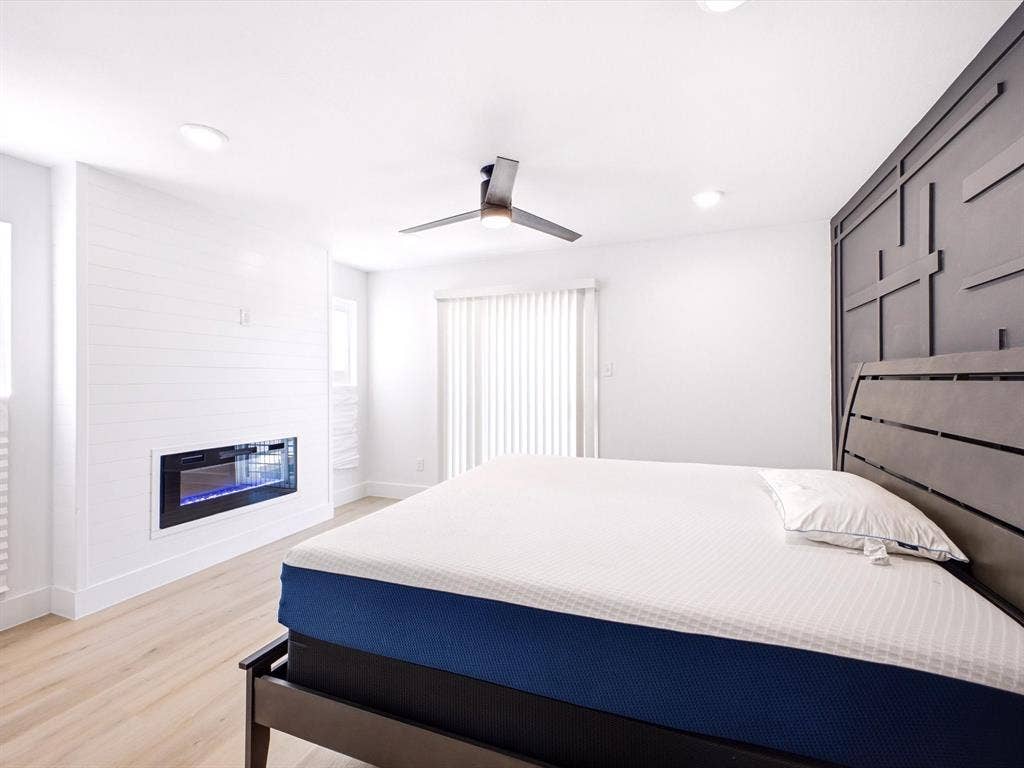 2404 Anderson Street, Dallas, TX 75215 2404 Anderson Street, Dallas, TX 75215