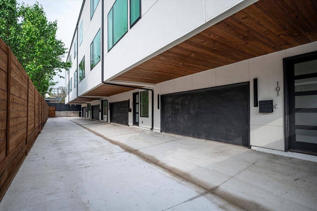 4534 Lake Avenue, #104, Dallas, TX 75219 4534 Lake Avenue, #104, Dallas, TX 75219