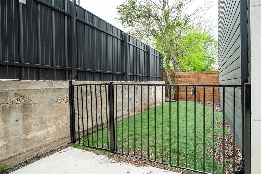 4534 Lake Avenue, #104, Dallas, TX 75219 4534 Lake Avenue, #104, Dallas, TX 75219