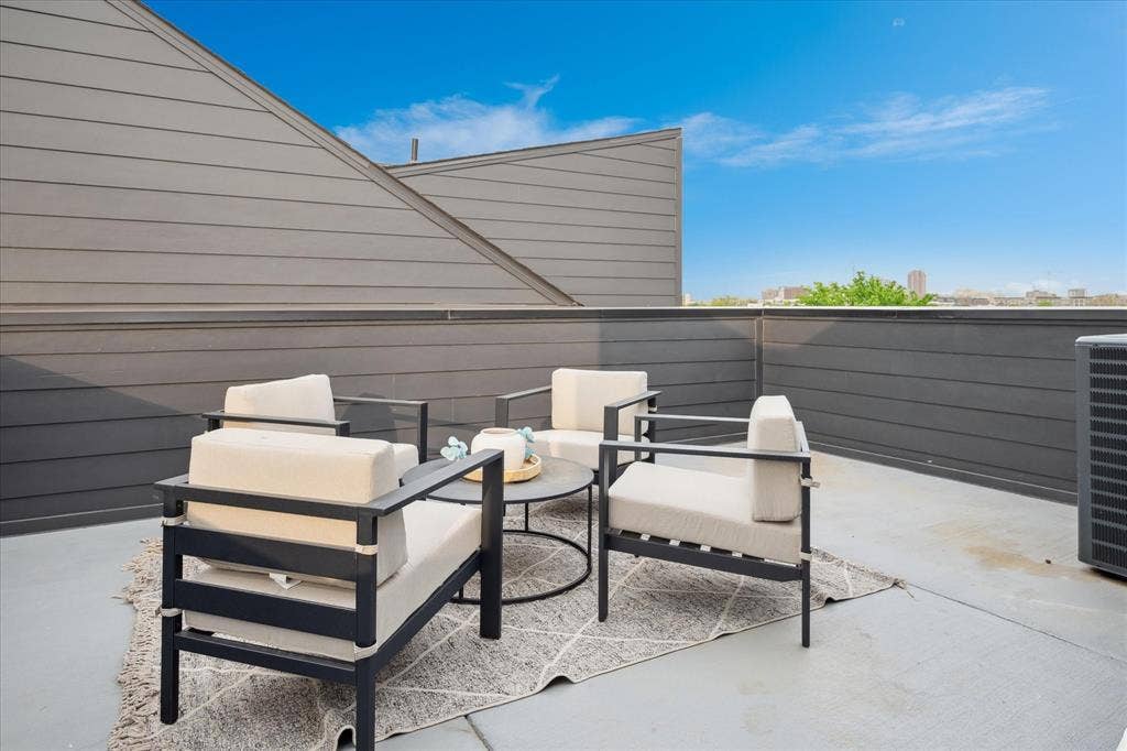 4534 Lake Avenue, #104, Dallas, TX 75219 4534 Lake Avenue, #104, Dallas, TX 75219