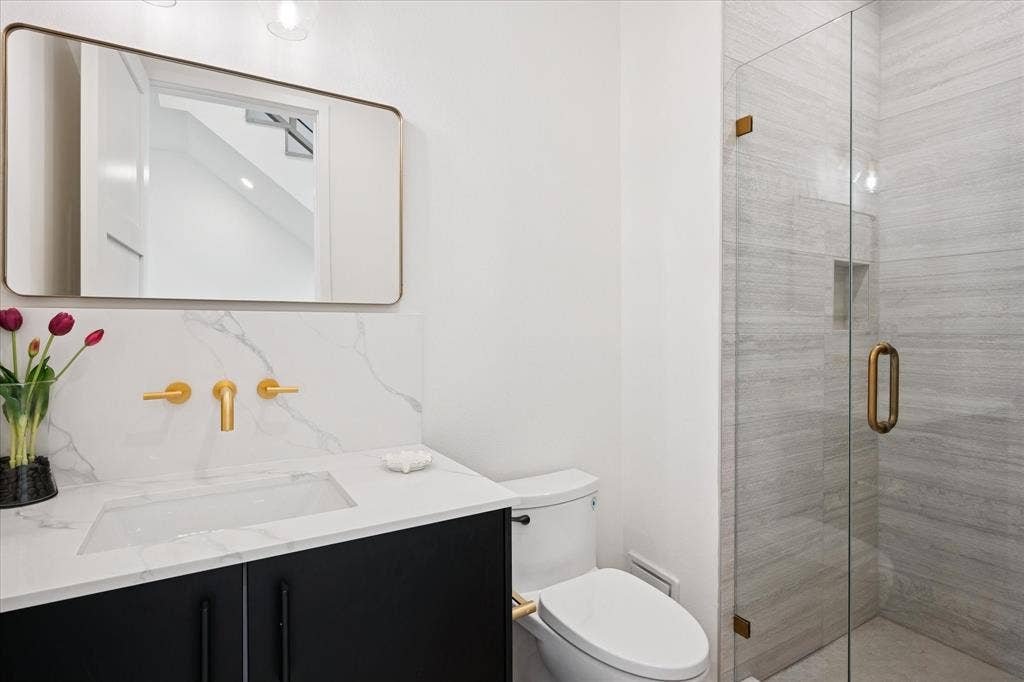 4534 Lake Avenue, #104, Dallas, TX 75219 4534 Lake Avenue, #104, Dallas, TX 75219