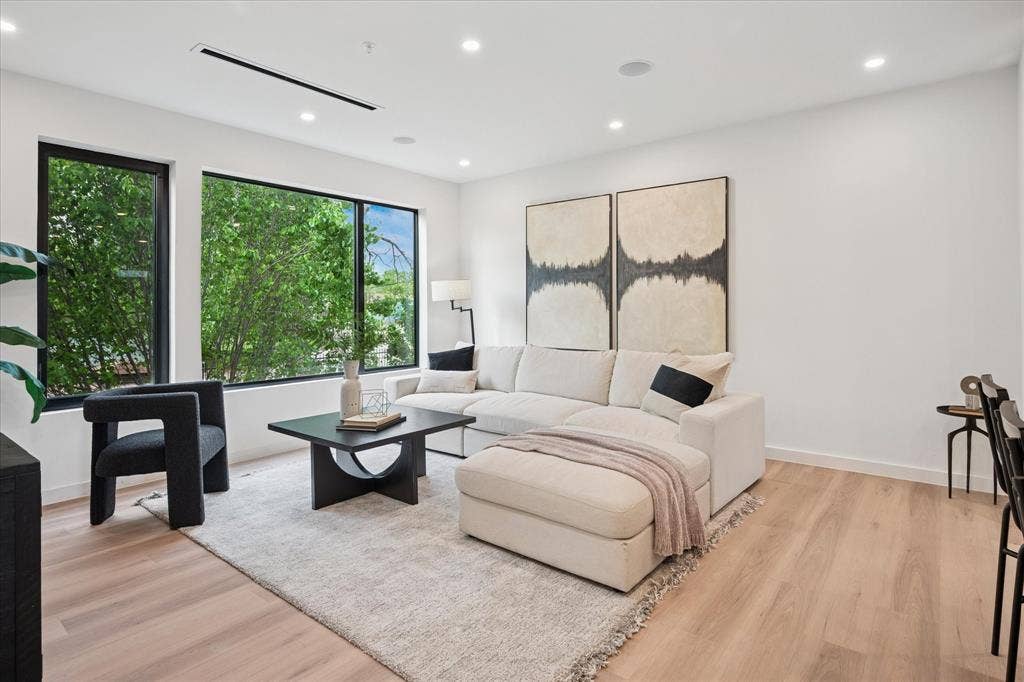 4534 Lake Avenue, #104, Dallas, TX 75219 4534 Lake Avenue, #104, Dallas, TX 75219
