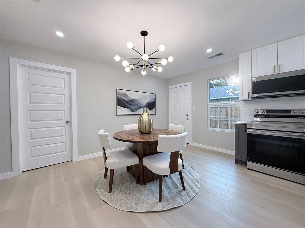 2538 Hooper Street, Dallas, TX 75215 Light wood-finish flooring with recessed lighting