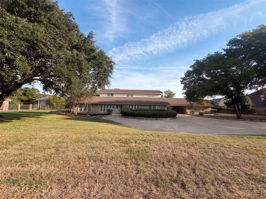 Property photo for 3111 Collard Road, Arlington, TX