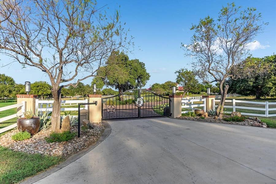 Property photo for 409 Haney Trace, Horseshoe Bay, TX